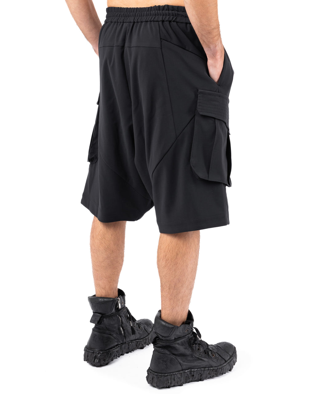Technical Woven Pants – Black | DEVOA | MONOLYT