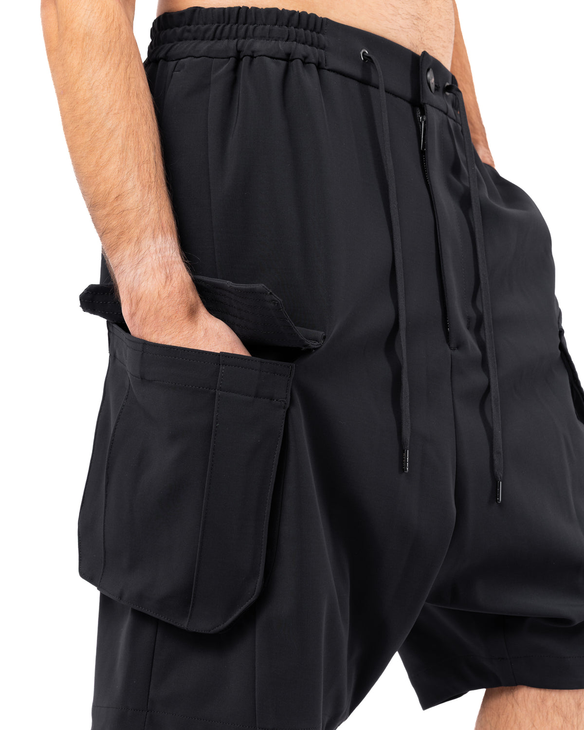 Technical Woven Pants – Black | DEVOA | MONOLYT