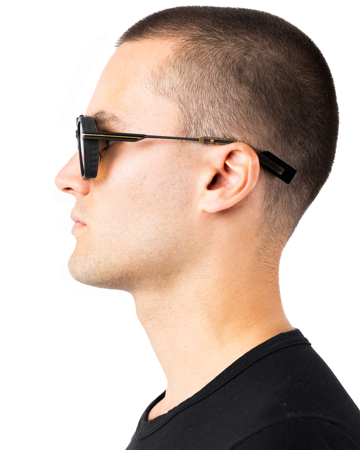 GT7_THENRI_Traverse_Designer_Sunglasses_Ecomm_015