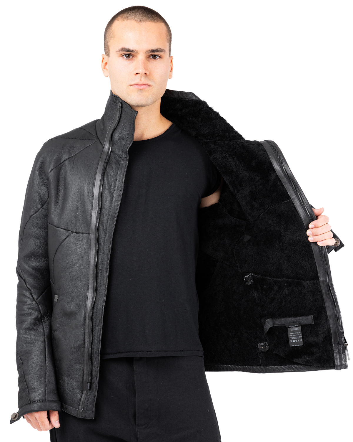 Resistant_Isaac-Sellam-Experience-Jacke-Lammfell-