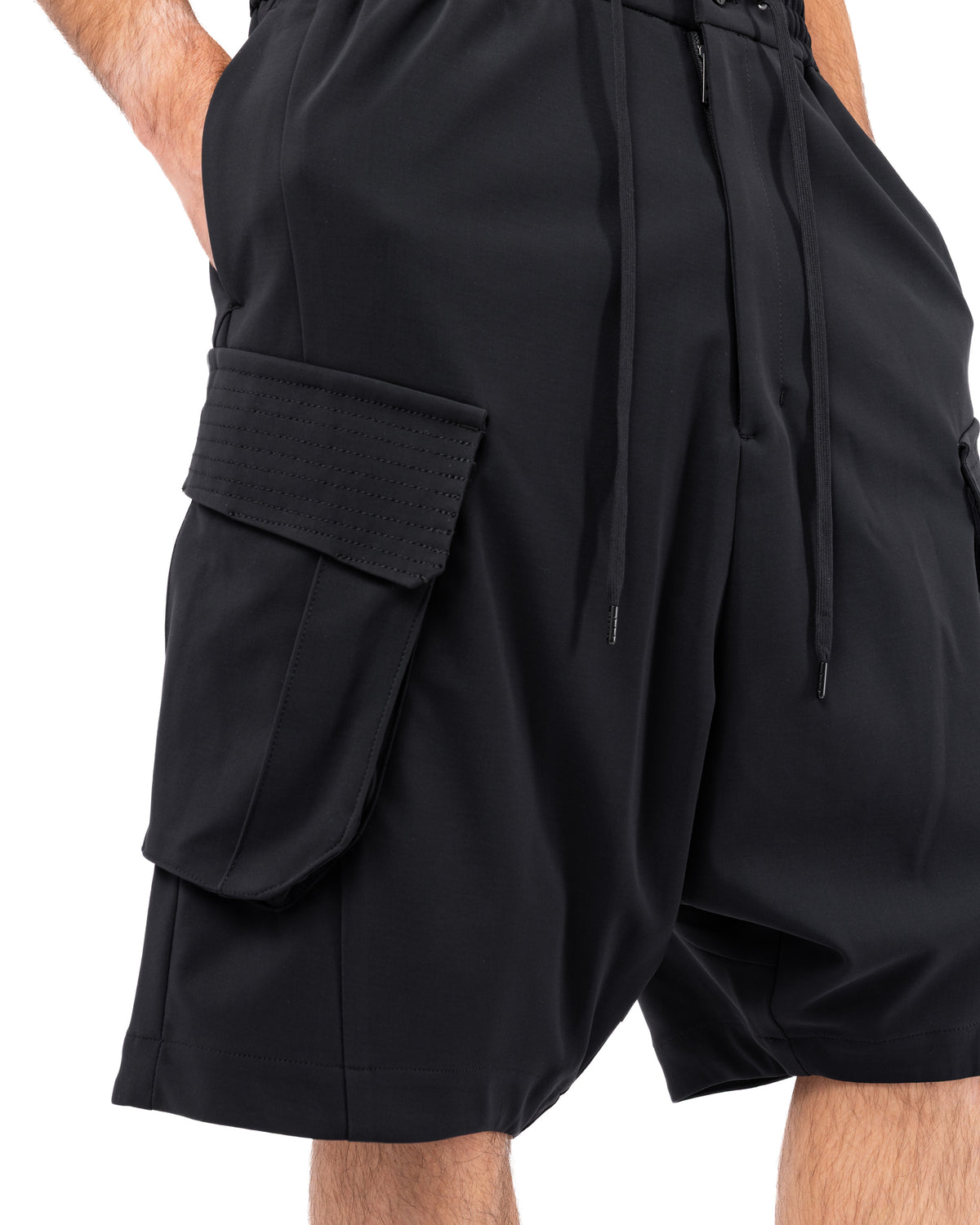 Technical Woven Pants – Black | DEVOA | MONOLYT