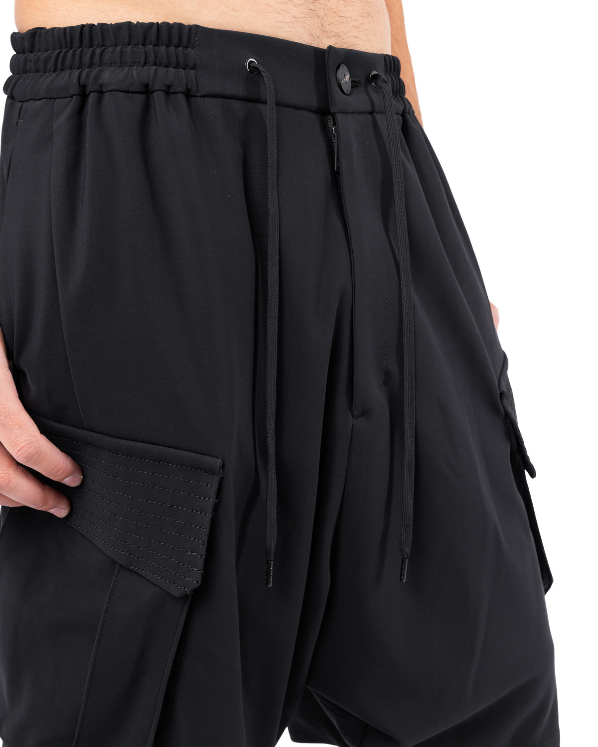 Technical Woven Pants – Black | DEVOA | MONOLYT