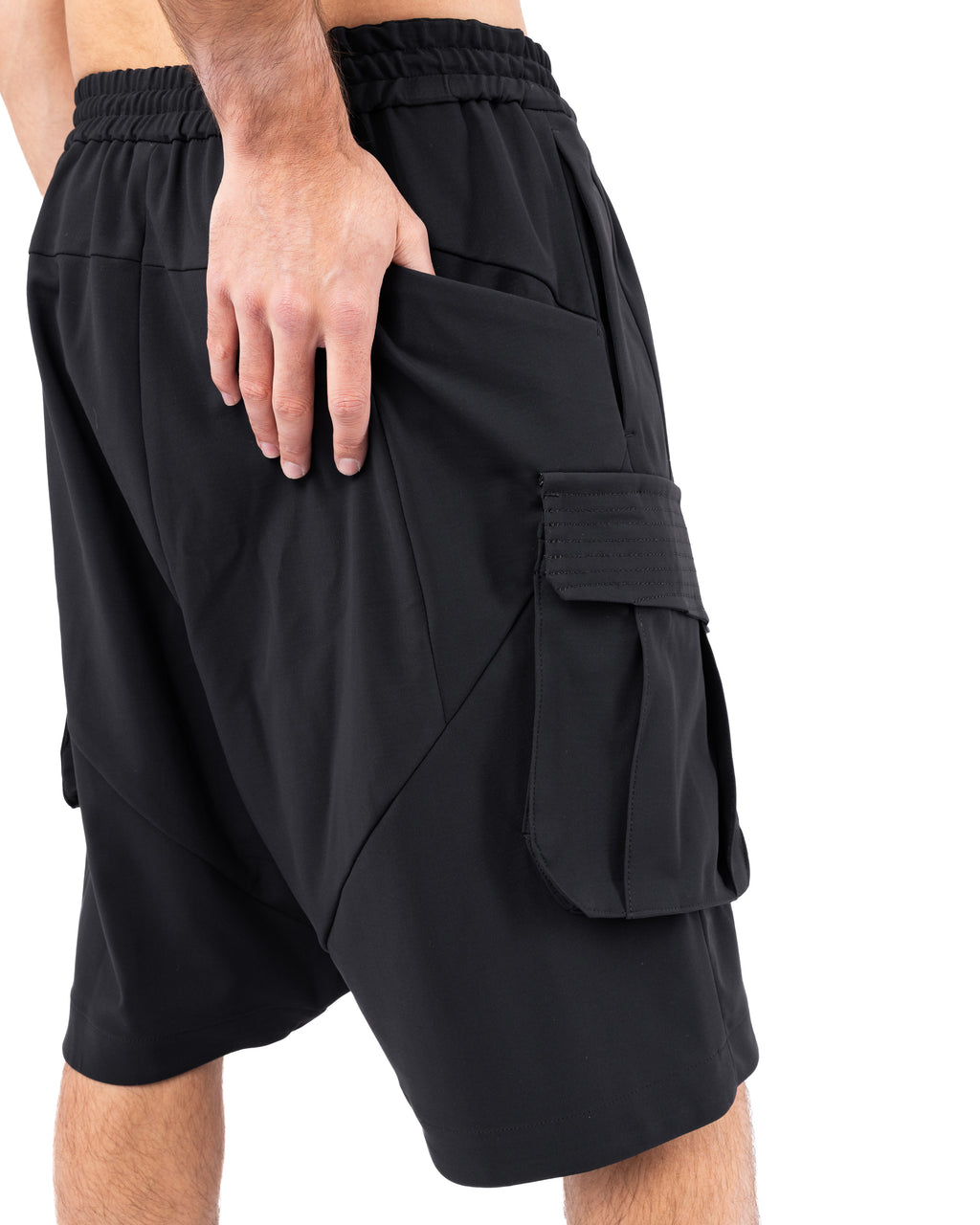 Technical Woven Pants – Black | DEVOA | MONOLYT