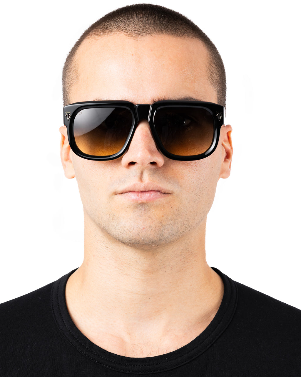 VALOUR_THENRI_ShadowII_Designer_Sunglasses_Ecomm_06912
