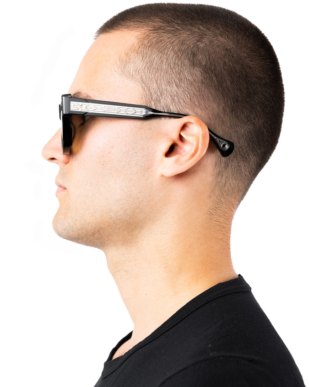 VALOUR_THENRI_ShadowII_Designer_Sunglasses_Ecomm_06912